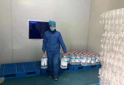 方舟制藥一線員工堅守崗位 防疫情，保生產