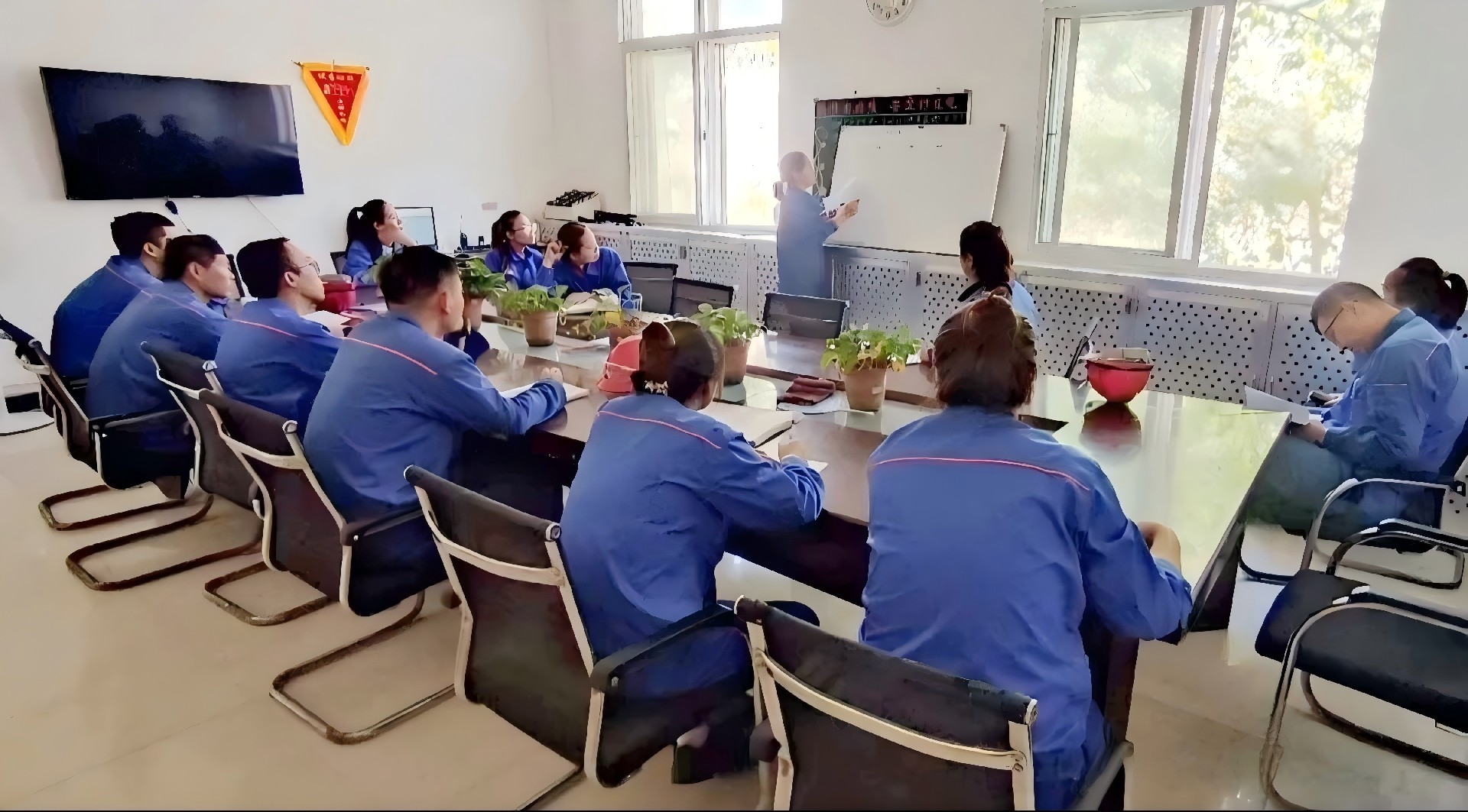 1728527760213250.jpg 640 (3).jpg