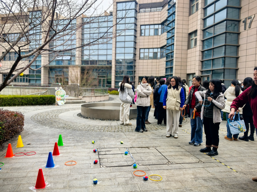 1743558241132953.png 640 (5).png